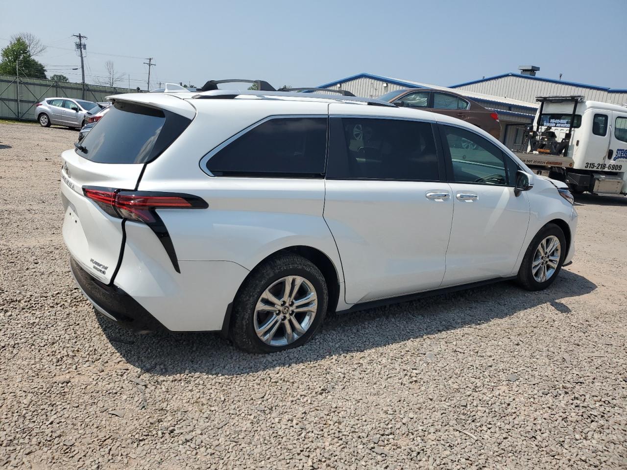 5TDESKFC7PS079817 Toyota Sienna LIM 3