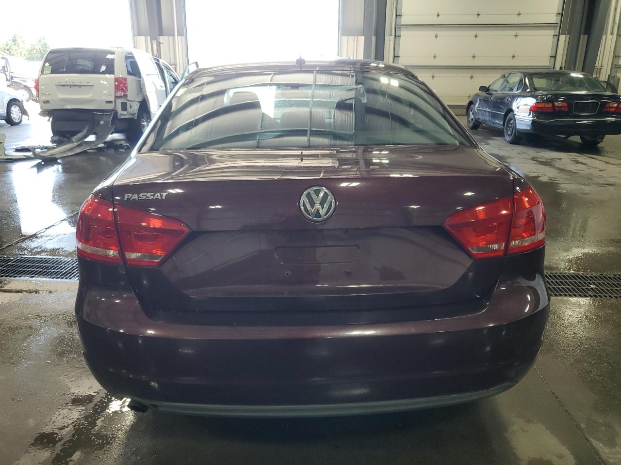 1VWAP7A35CC105411 2012 Volkswagen Passat S