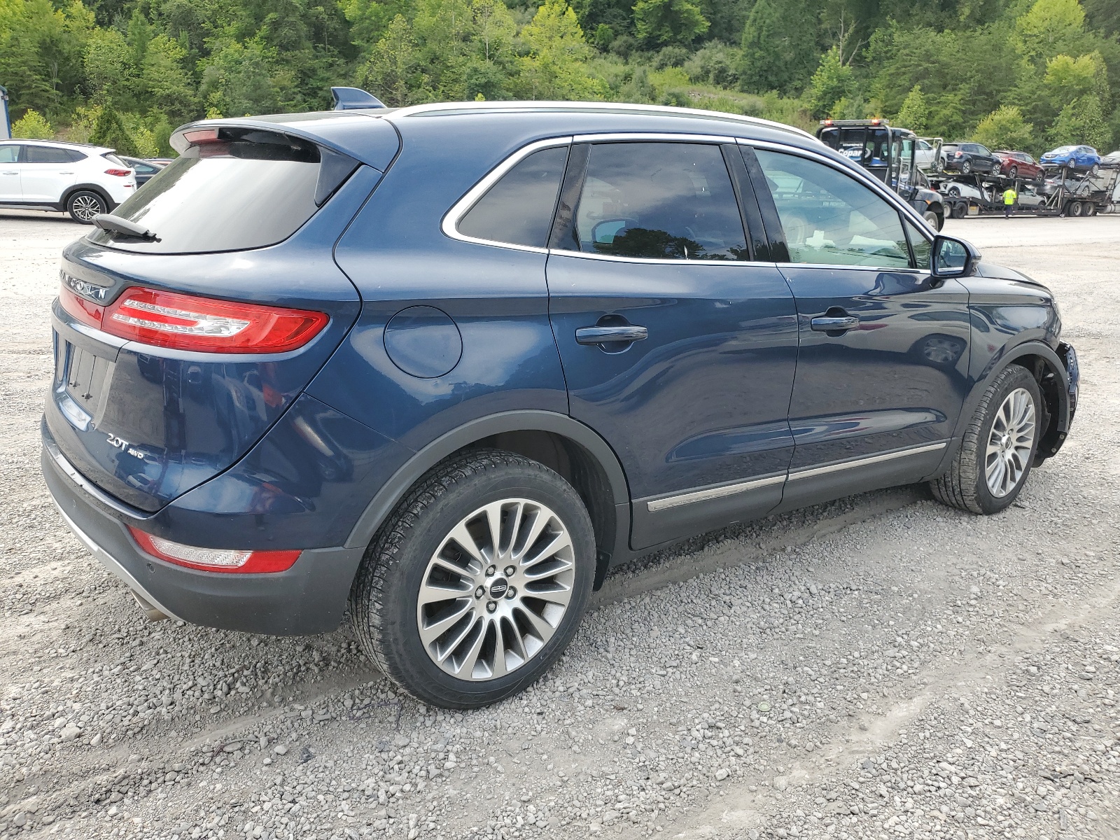 5LMCJ3D93HUL51745 2017 Lincoln Mkc Reserve