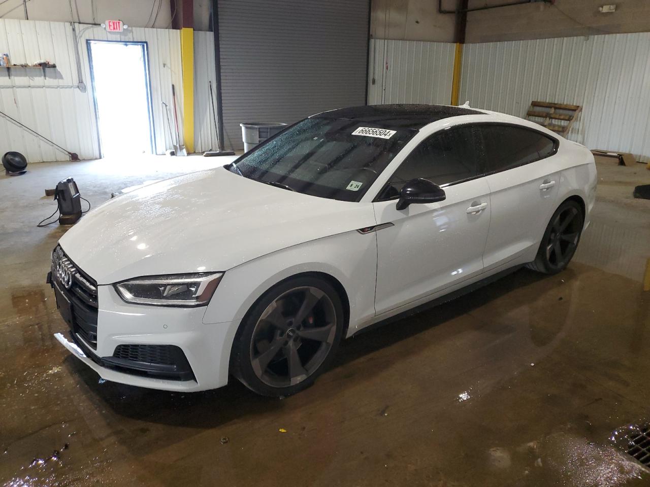 WAUB4CF58KA076657 2019 AUDI RS5 - Image 1