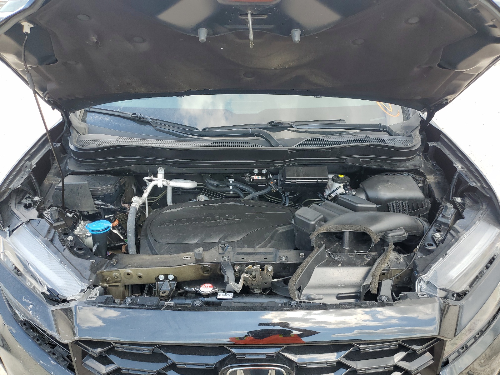 5FNYF8H08PB000070 2023 Honda Passport Elite