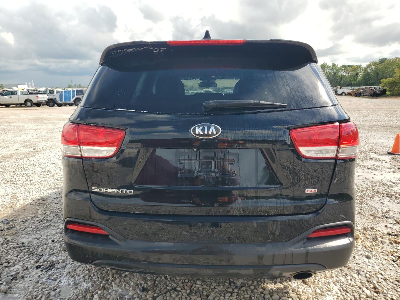 5XYPG4A39JG386410 2018 Kia Sorento Lx