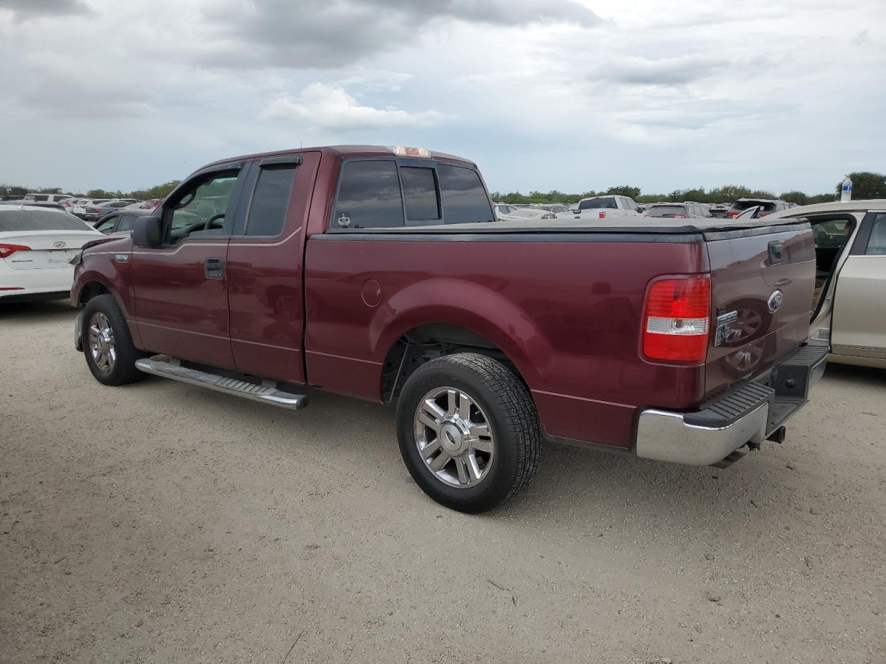 2006 Ford F-150 - Image 2