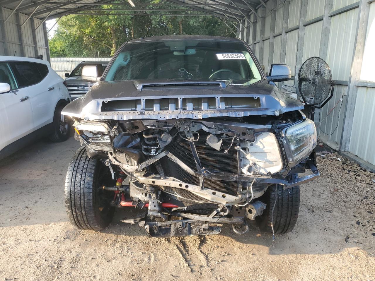 VIN 5TFDW5F19JX737395 2018 TOYOTA TUNDRA no.5