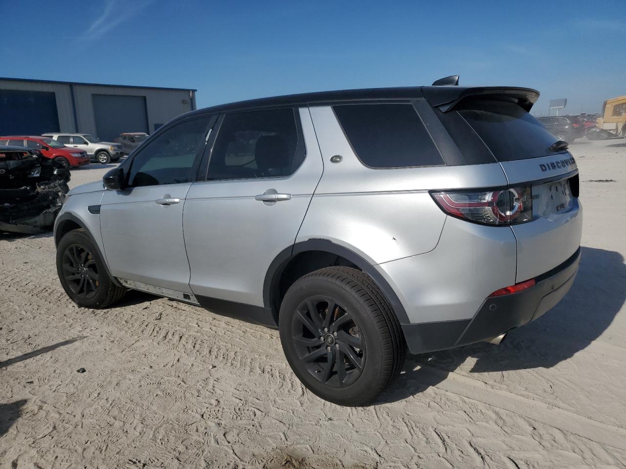 SALCP2RX9JH754823 2018 LAND ROVER DISCOVERY - Image 2