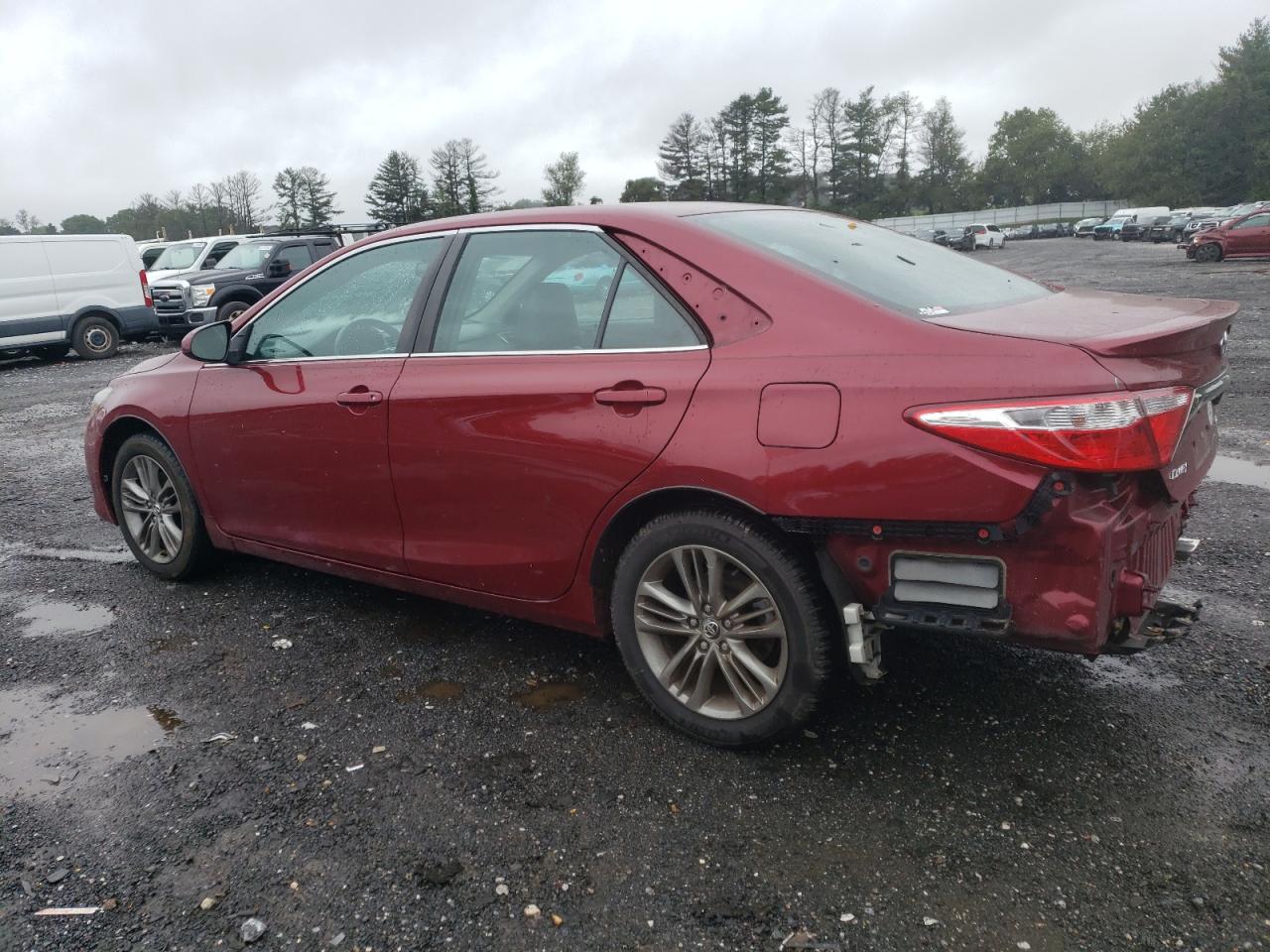 4T1BF1FK3GU554850 2016 TOYOTA CAMRY - Image 2