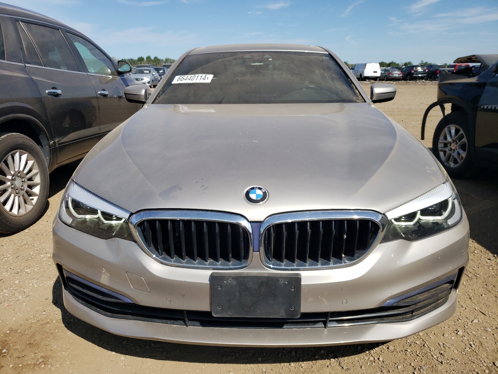 WBAJA9C59KB389089 2019 BMW 530E