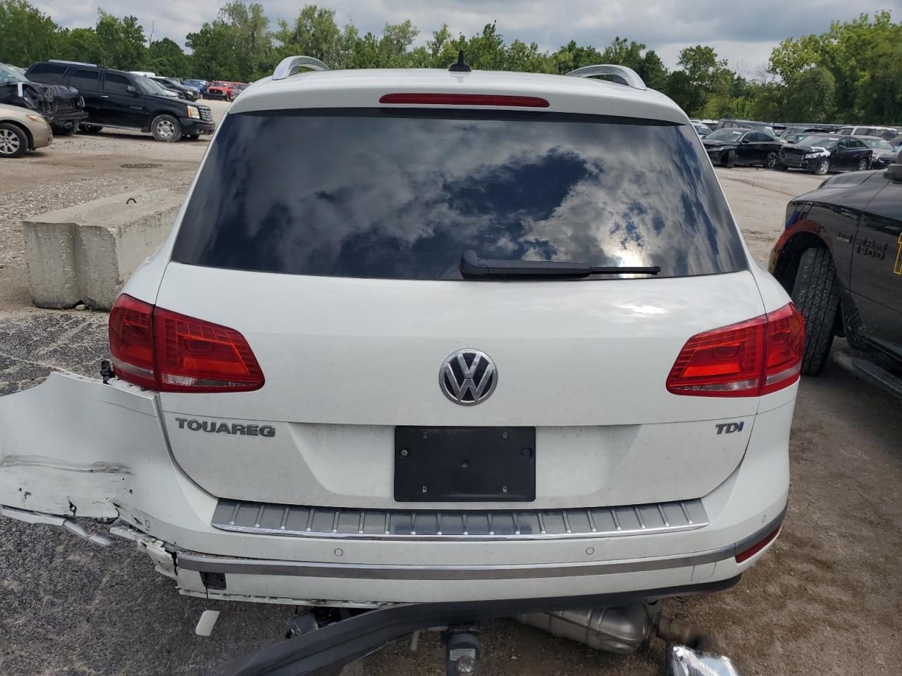 2016 Volkswagen Touareg Tdi VIN: WVGEP9BP4GD002929 Lot: 65545804