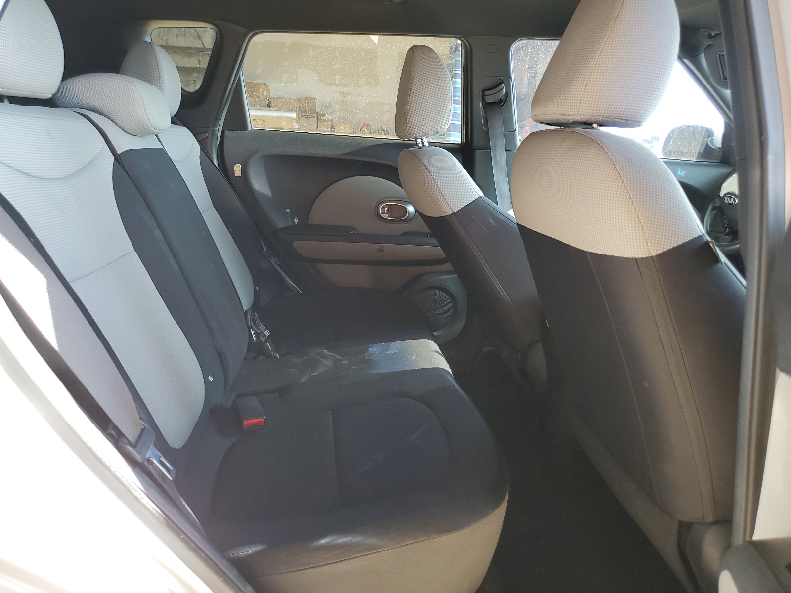 KNDJN2A22F7762201 2015 Kia Soul