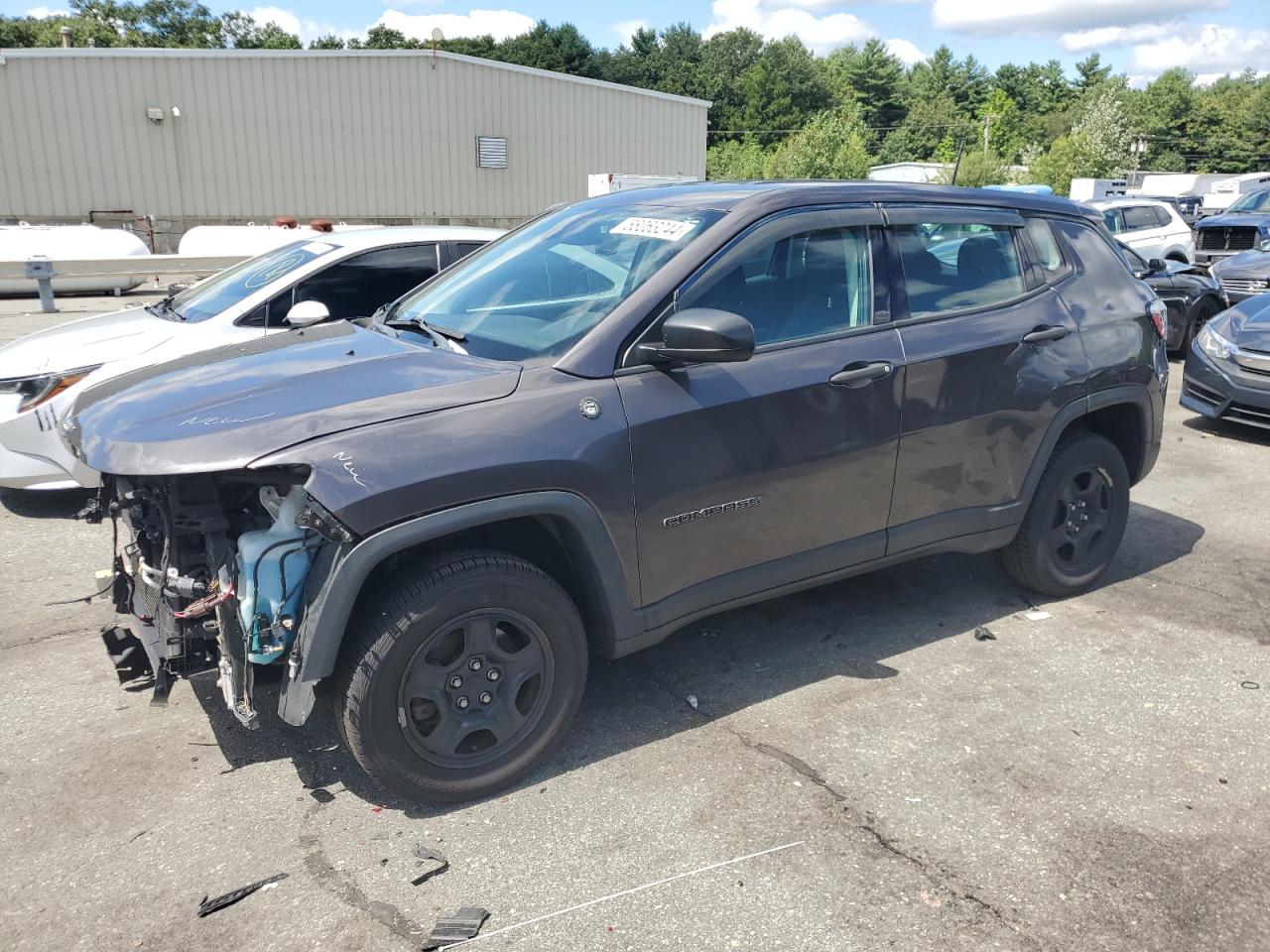 3C4NJDAB8JT480190 2018 JEEP COMPASS - Image 1