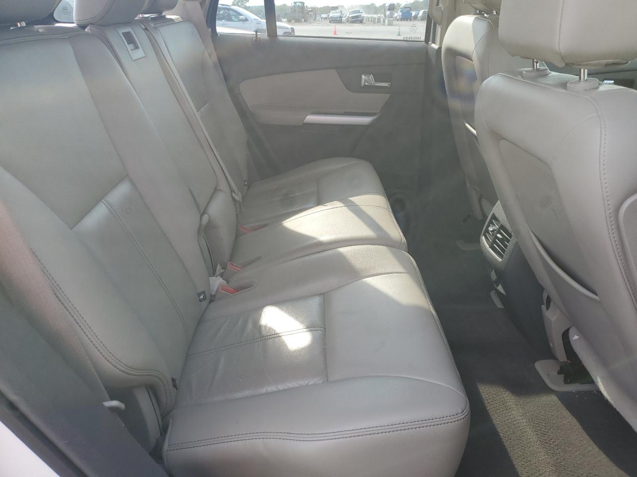 2013 Ford Edge - Image 11