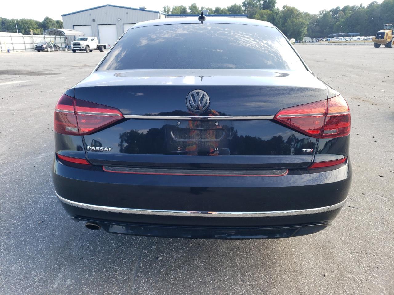 2017 Volkswagen Passat R-Line VIN: 1VWDT7A3XHC034285 Lot: 68342564