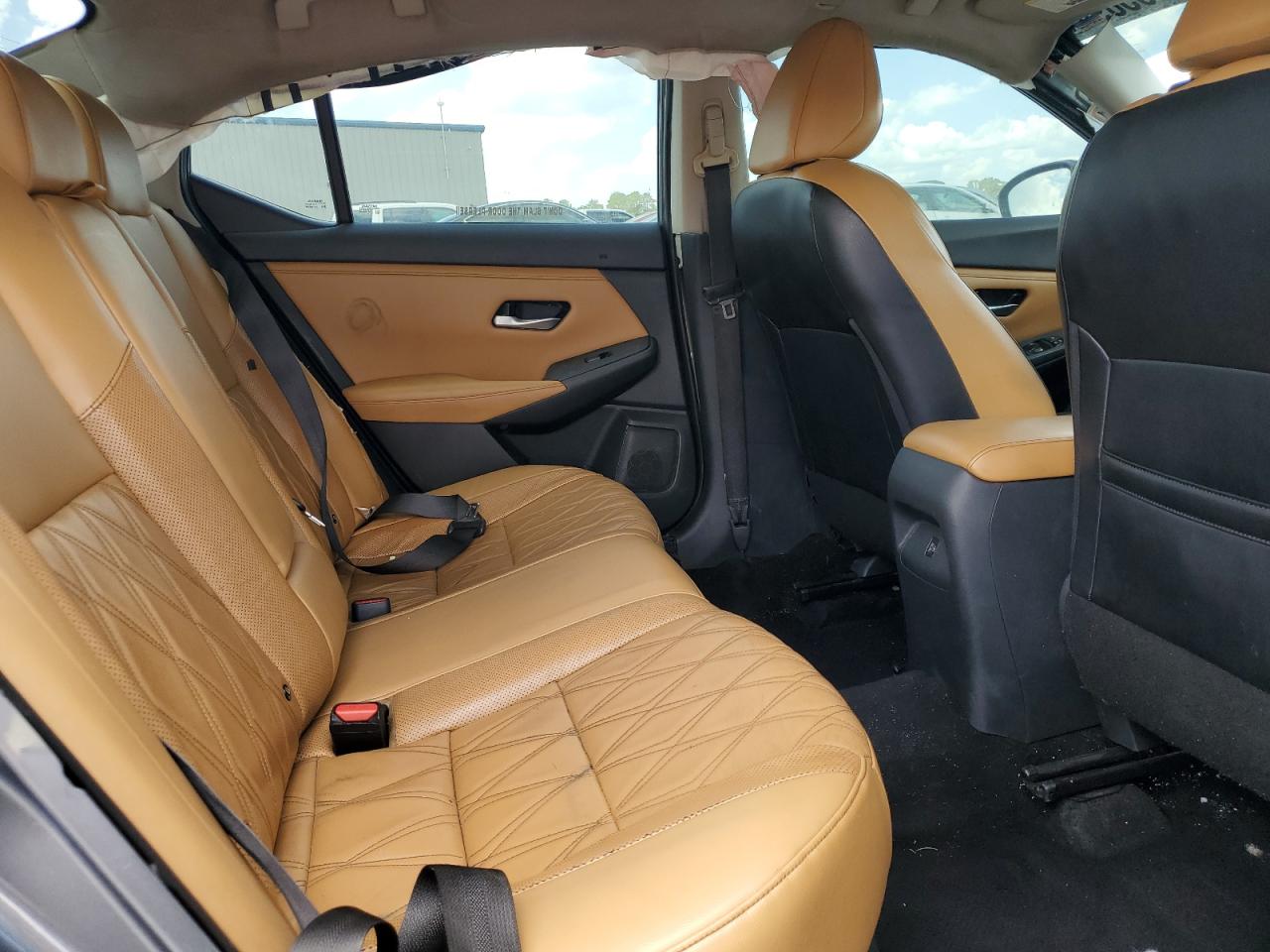 2021 Nissan Sentra - Image 11