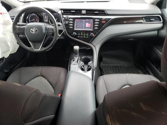  TOYOTA CAMRY 2019 Czerwony