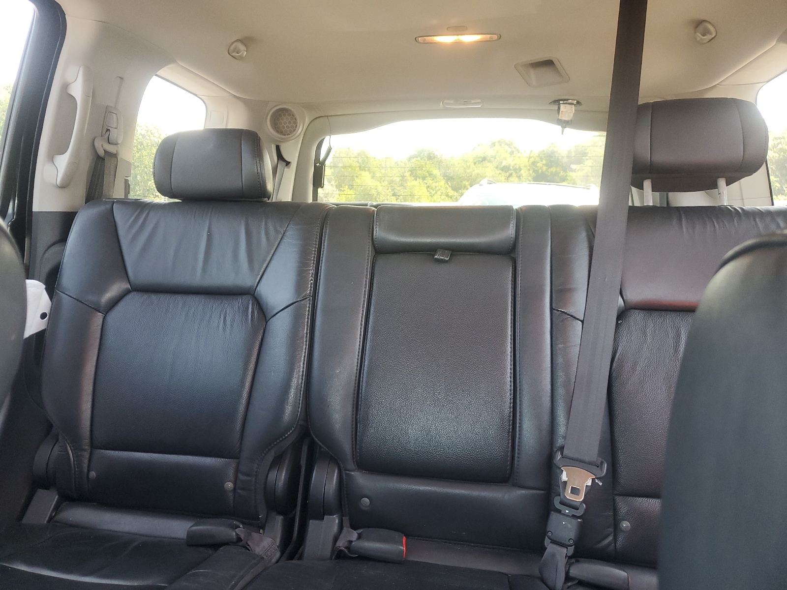 5FNYF4H98BB039807 2011 Honda Pilot Touring