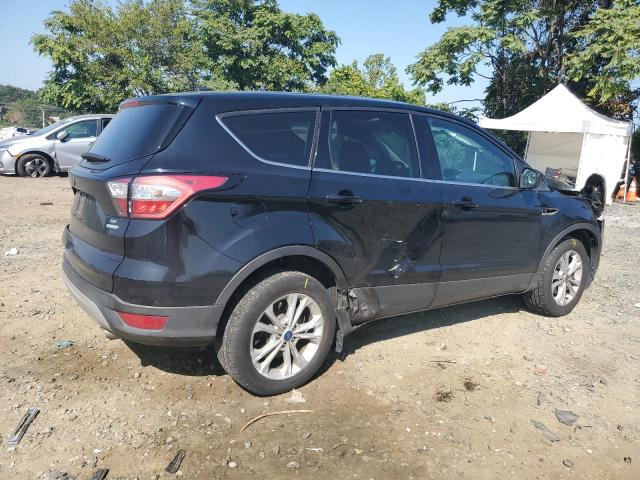  FORD ESCAPE 2017 Czarny