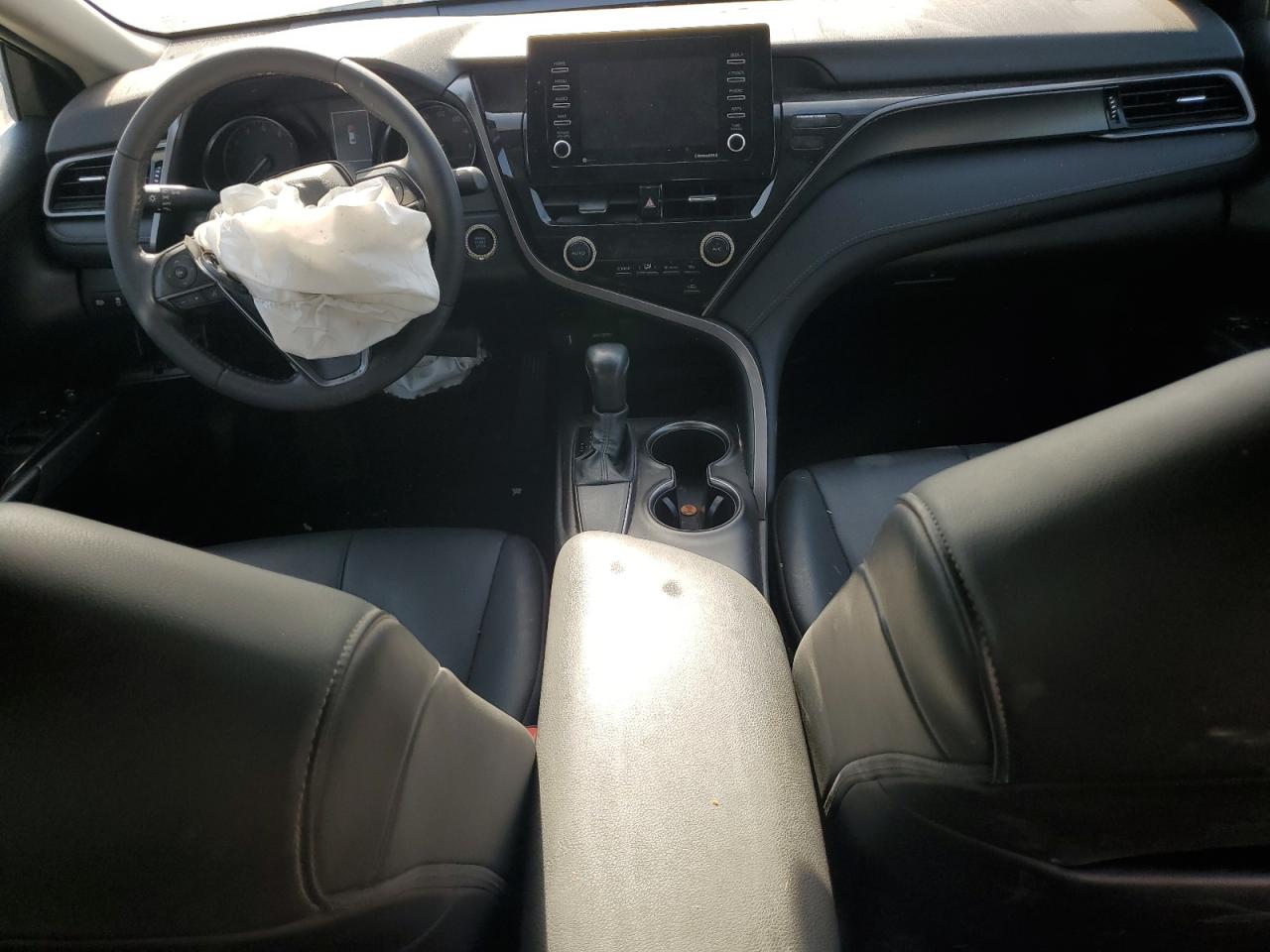 2021 Toyota Camry - Image 8