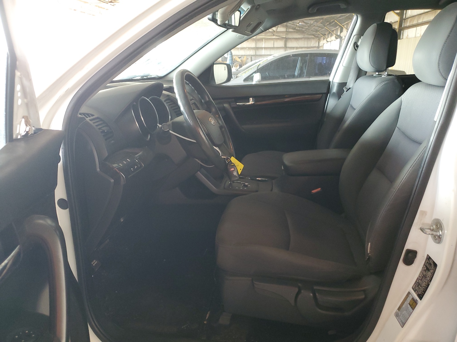 5XYKT3A63CG253381 2012 Kia Sorento Base