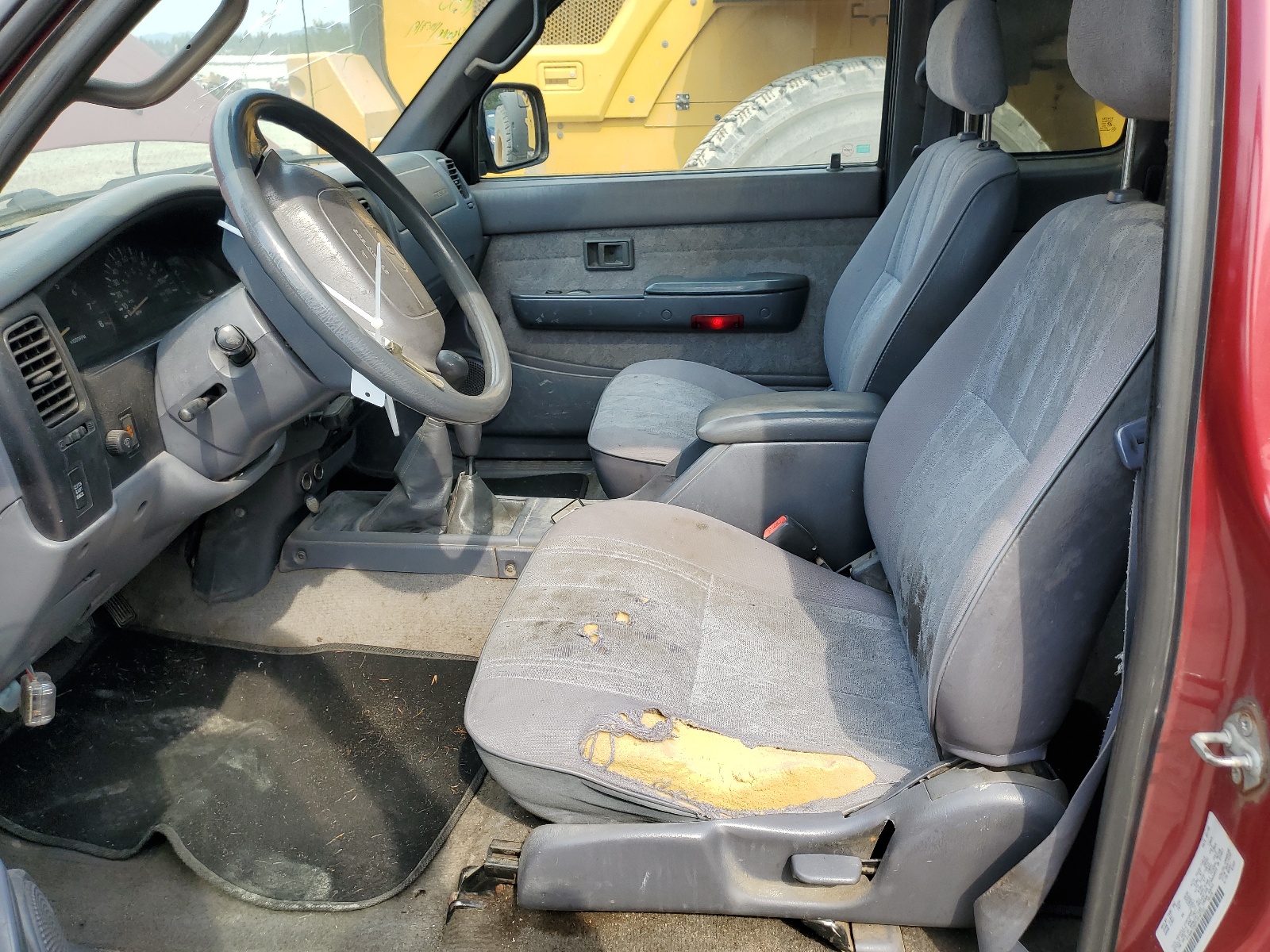 4TAWN72N3YZ640722 2000 Toyota Tacoma Xtracab