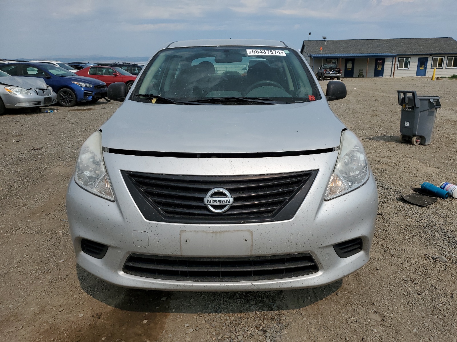 2014 Nissan Versa S vin: 3N1CN7AP2EL838143