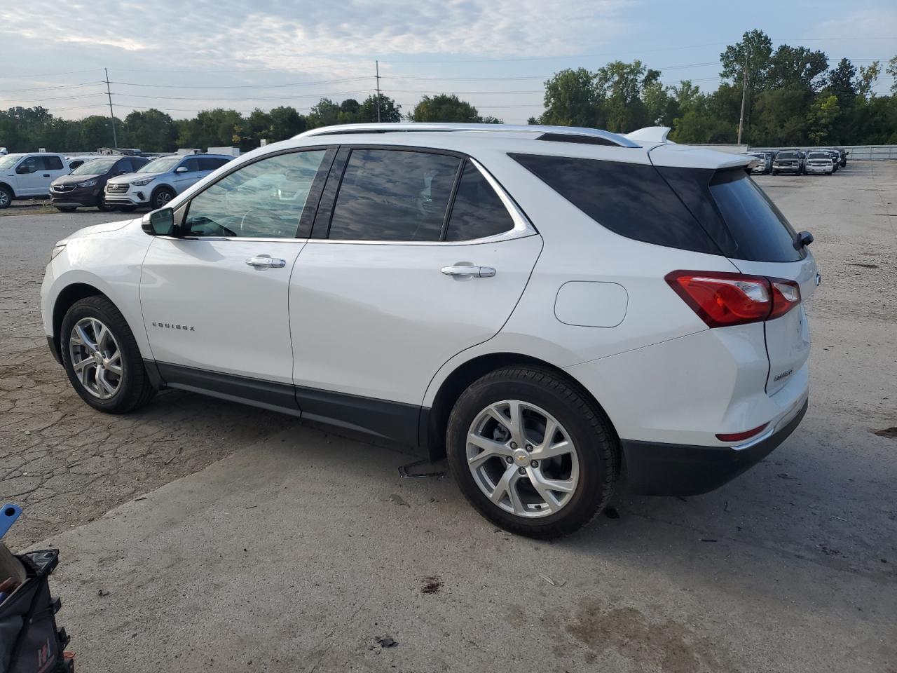 2GNAXXEV9L6182331 2020 CHEVROLET EQUINOX - Image 2