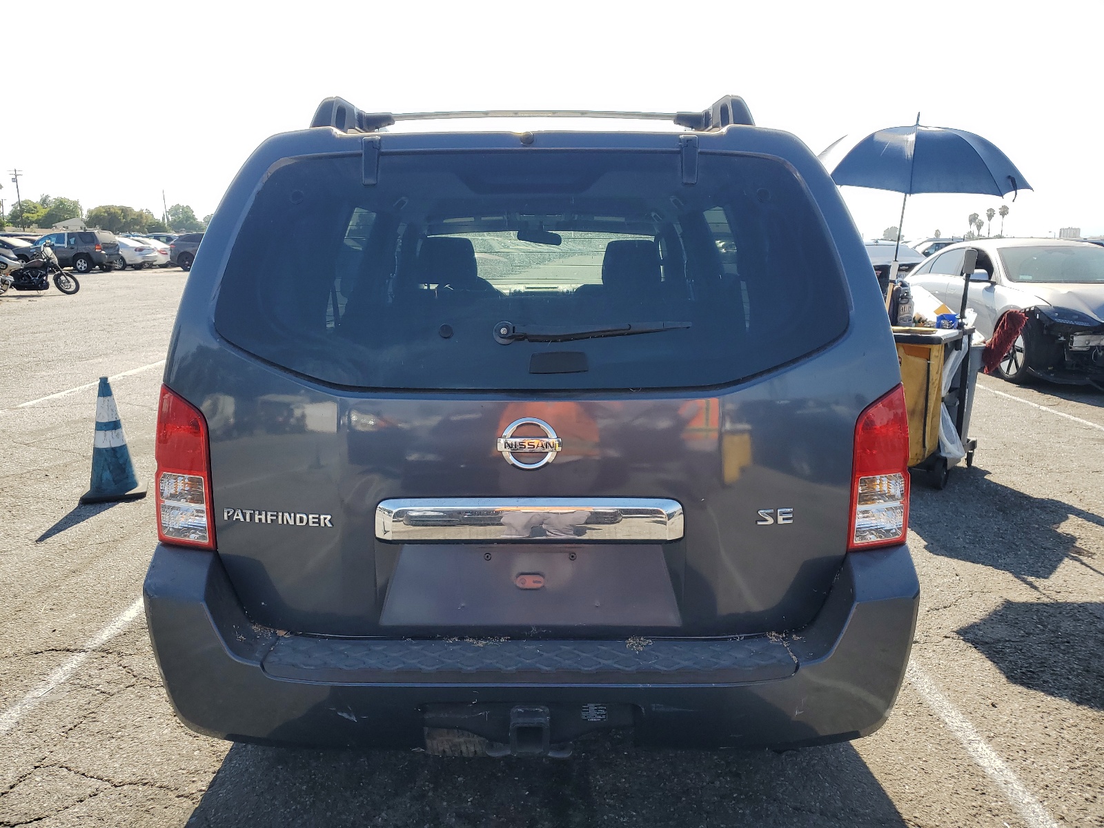 5N1AR18UX6C668088 2006 Nissan Pathfinder Le