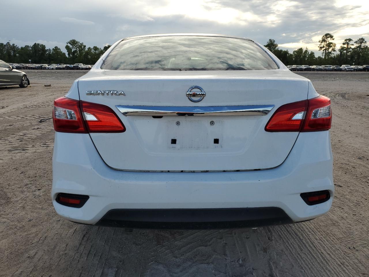 2018 Nissan Sentra S VIN: 3N1AB7AP4JY299327 Lot: 68533334