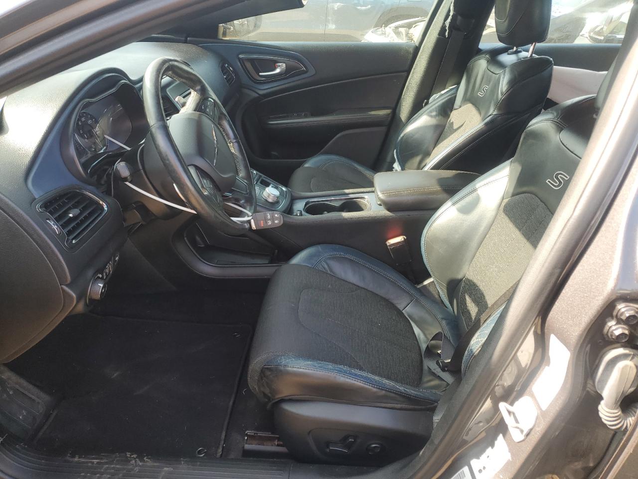 2015 Chrysler 200 S VIN: 1C3CCCBB3FN566139 Lot: 67900774