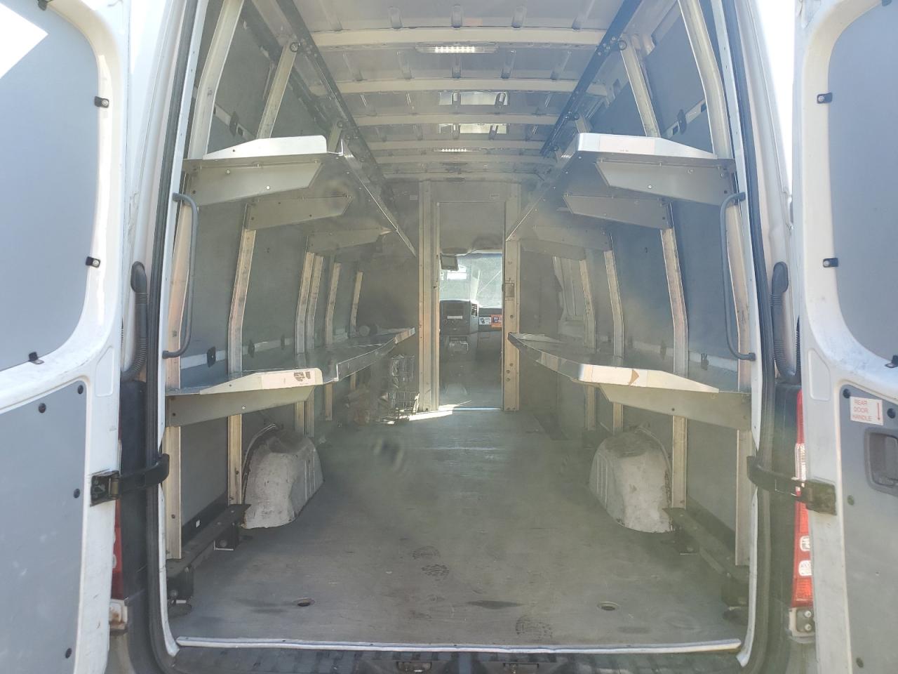 VIN WD3PE8DE4E5827511 2014 MERCEDES-BENZ SPRINTER no.10