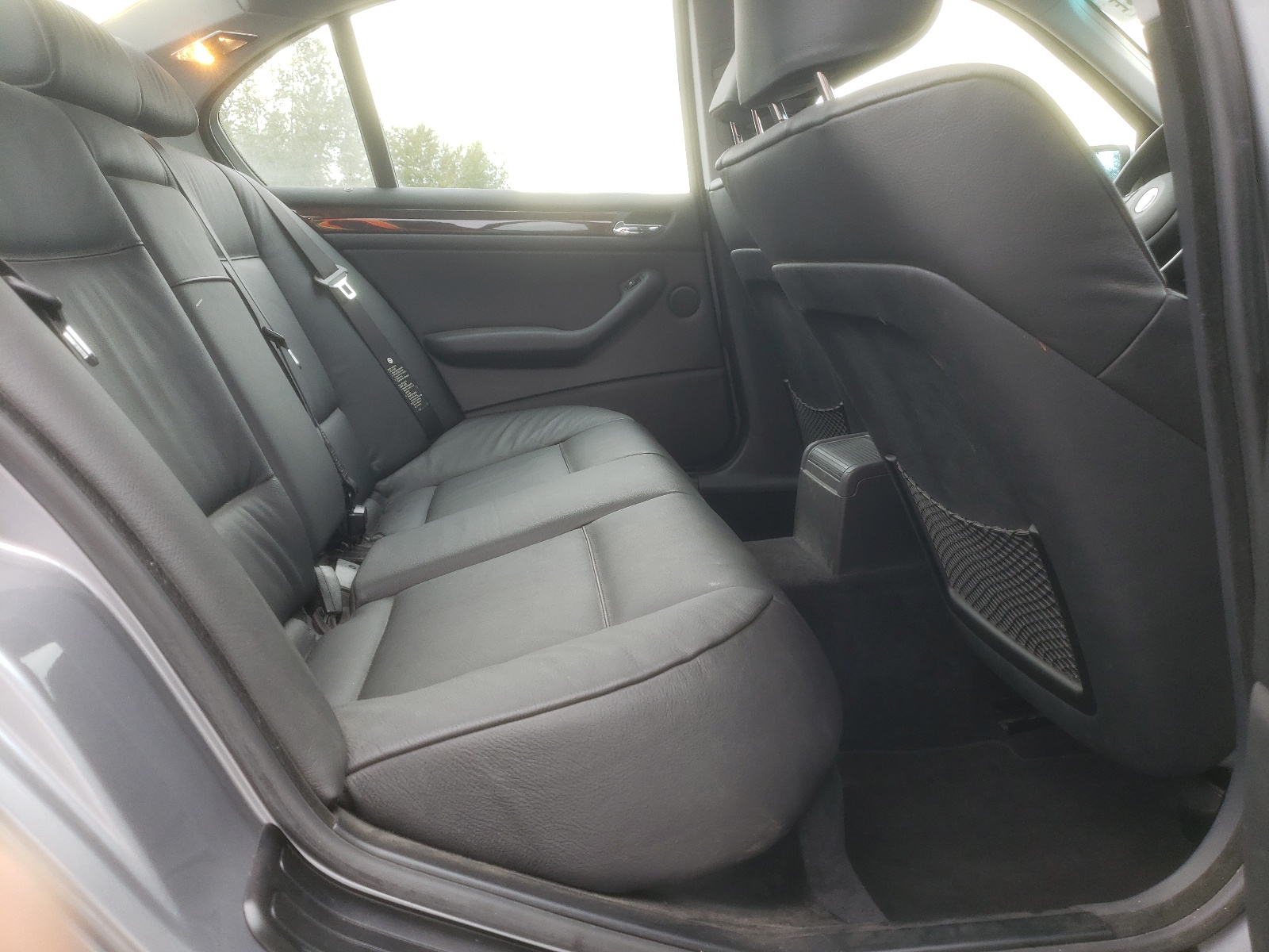 WBAEV33464PD01070 2004 BMW 325 I