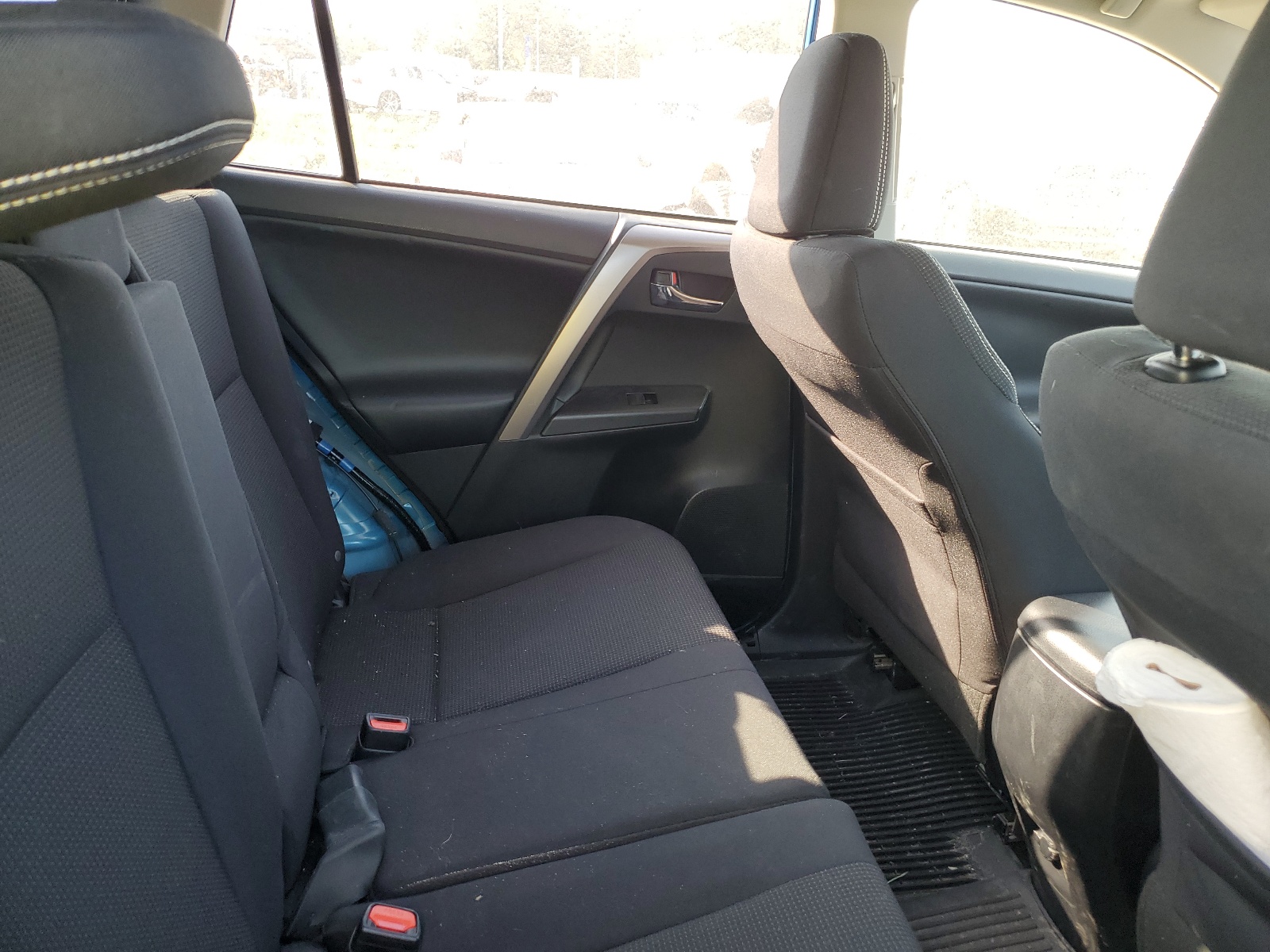 JTMRFREV2HJ169862 2017 Toyota Rav4 Xle