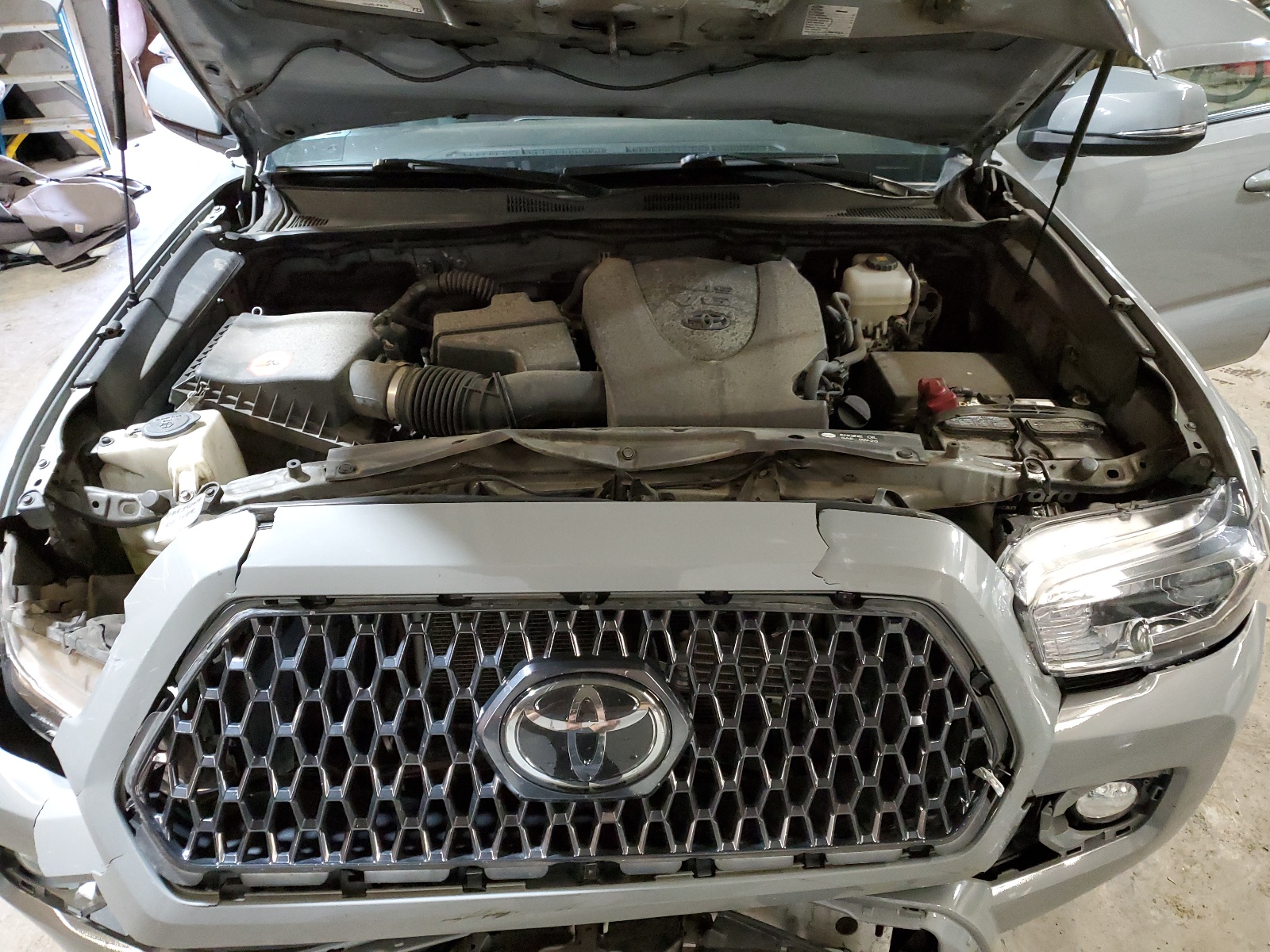 3TMCZ5AN4KM256488 2019 Toyota Tacoma Double Cab