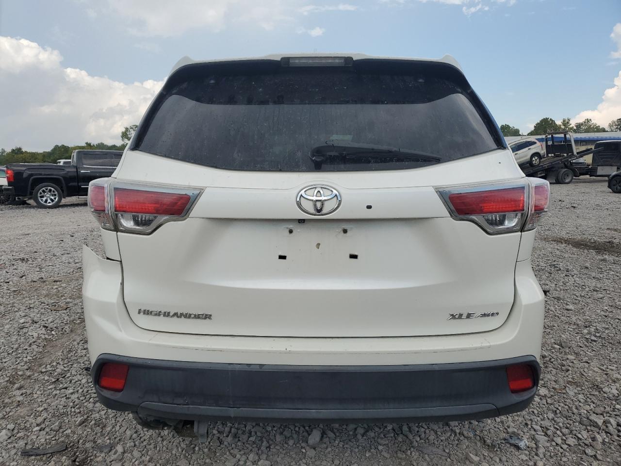 5TDJKRFH6ES048879 2014 Toyota Highlander Xle