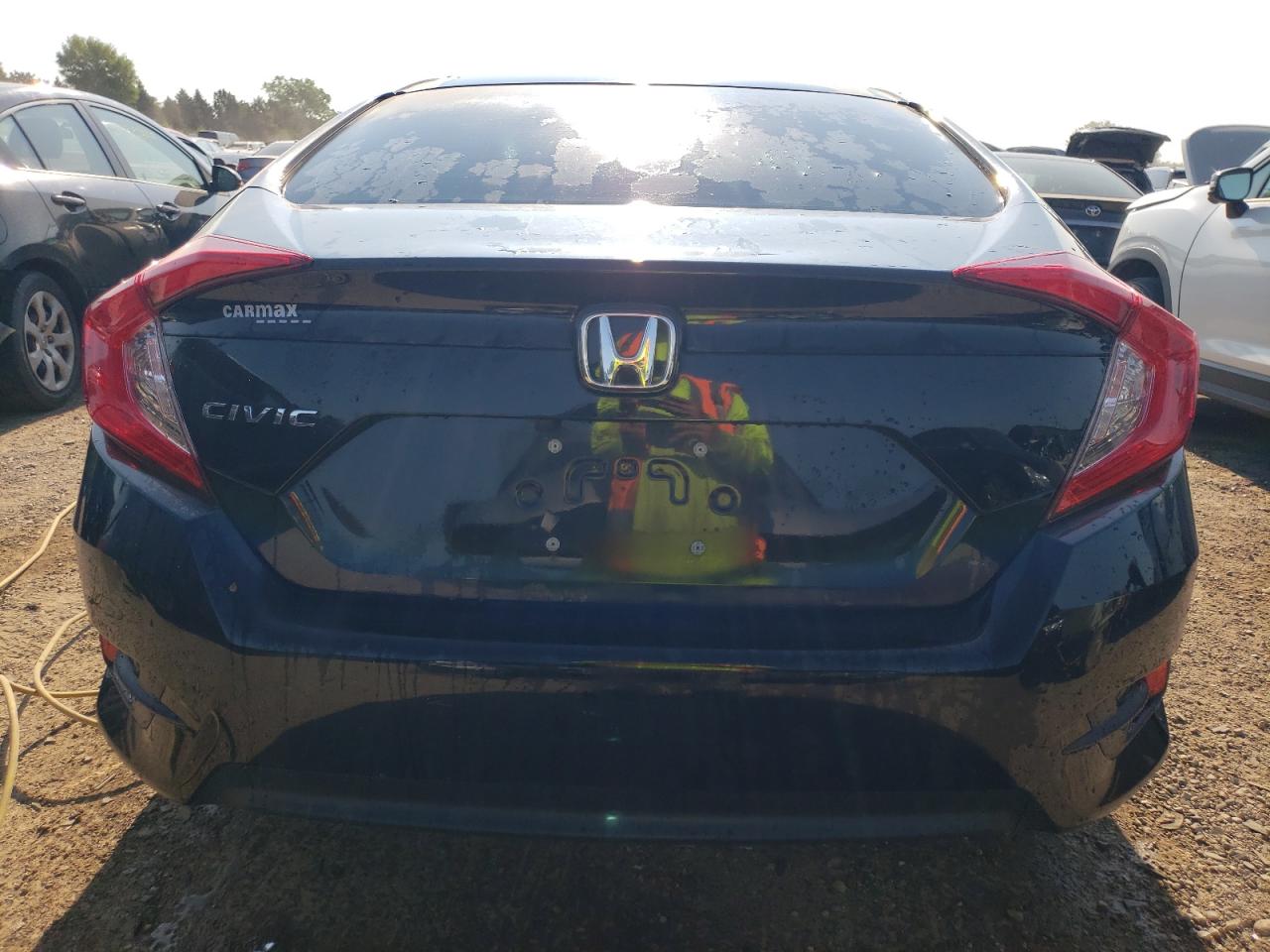 2HGFC2F51JH578431 2018 Honda Civic Lx