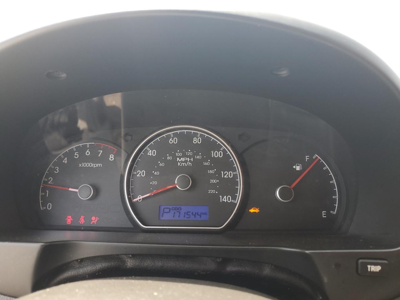 2010 Hyundai Elantra - Image 9