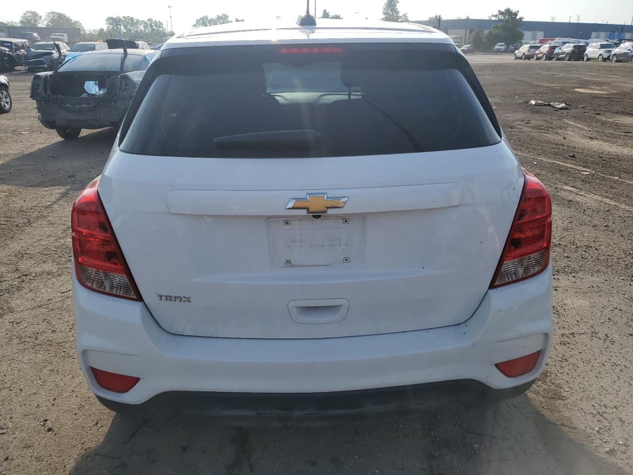 2018 Chevrolet Trax Ls VIN: 3GNCJKSB3JL398689 Lot: 65231014