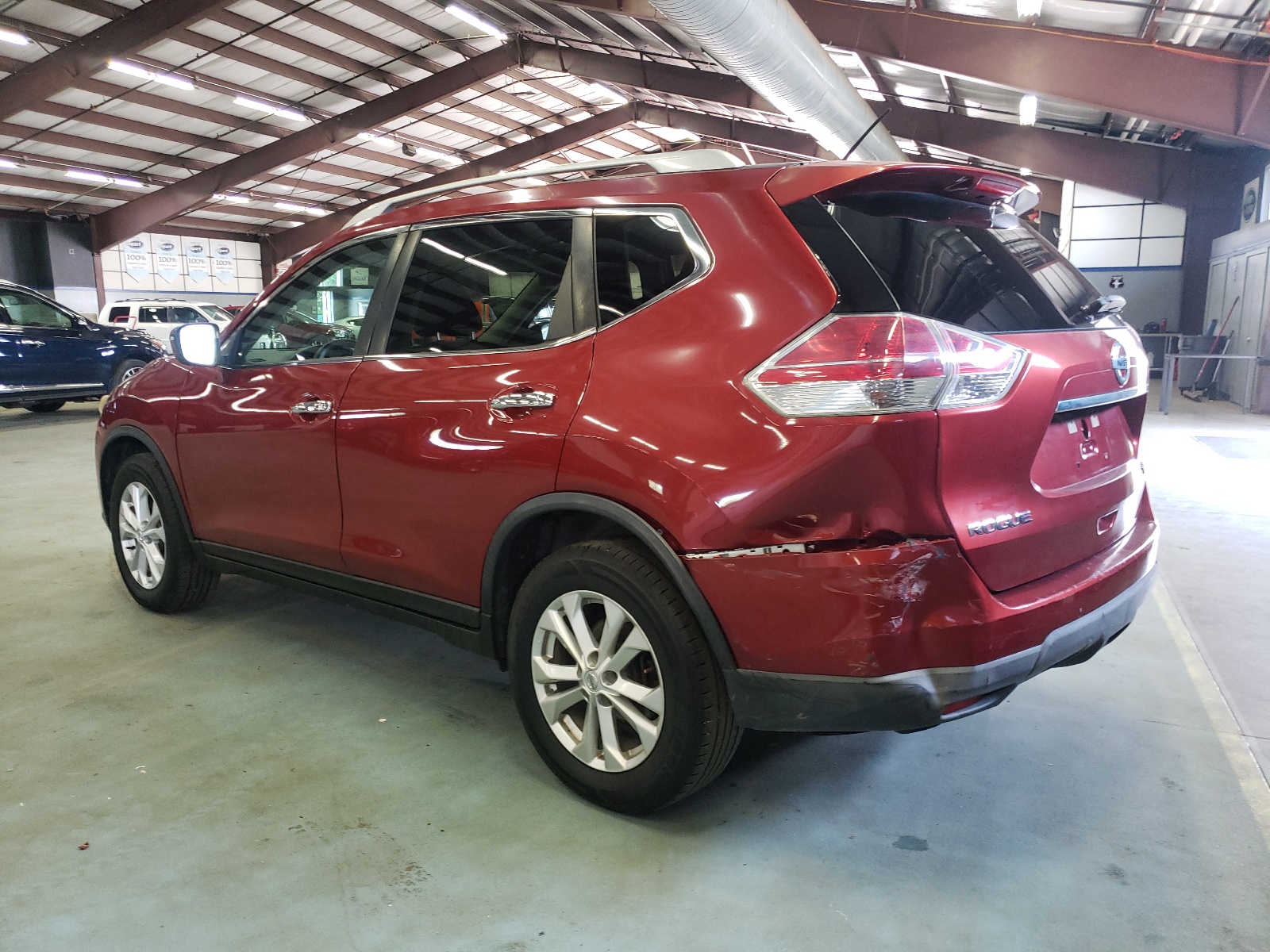 2016 Nissan Rogue S vin: KNMAT2MV8GP707457