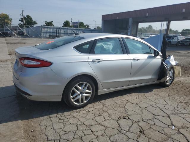 Седани FORD FUSION 2016 Сріблястий