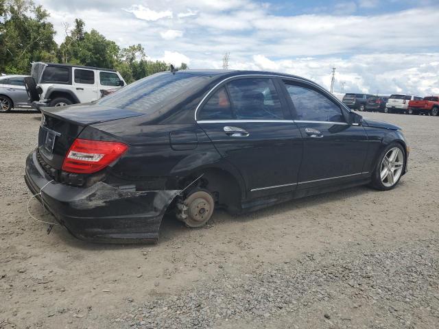 Седани MERCEDES-BENZ C-CLASS 2013 Чорний