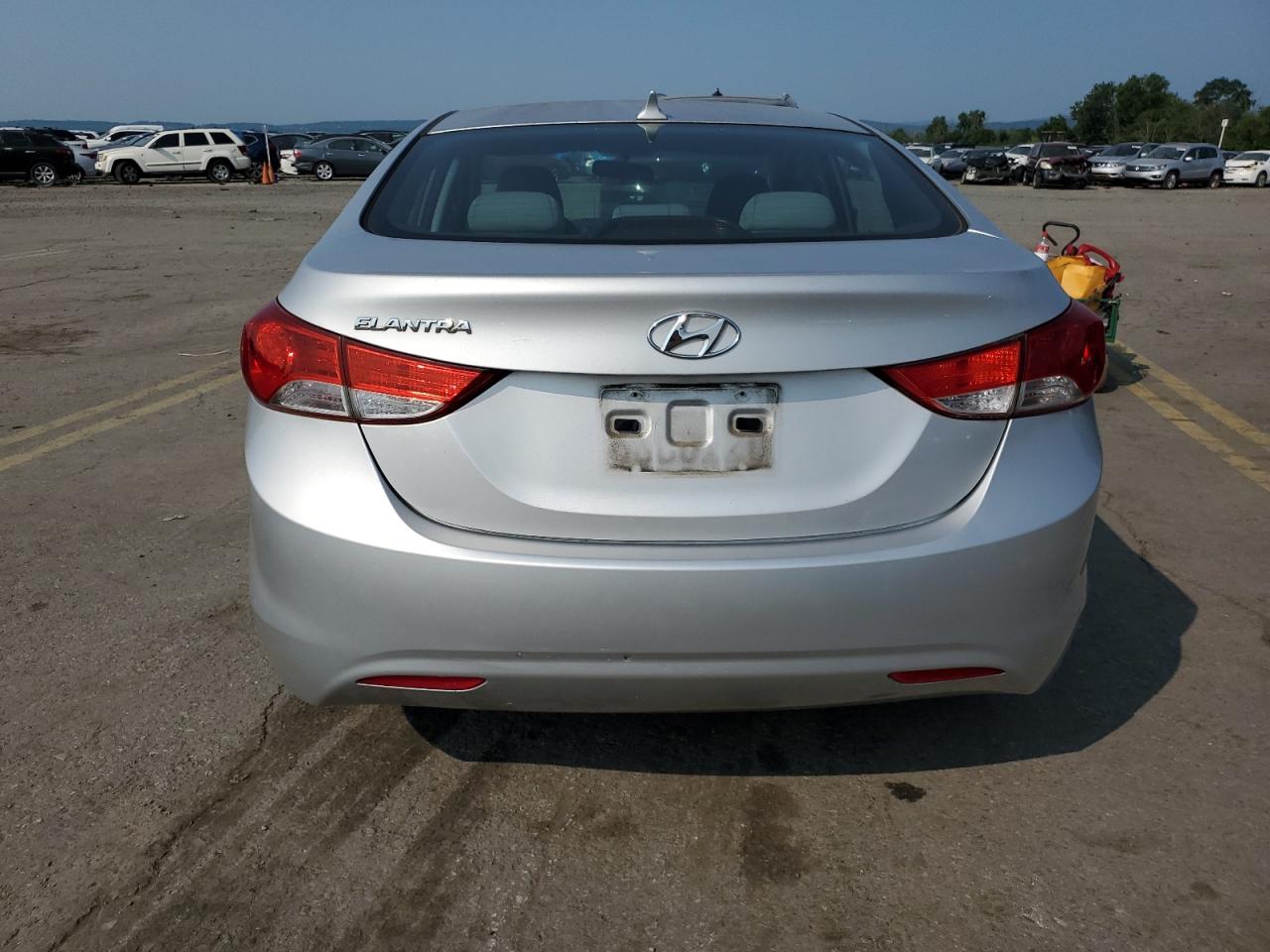 KMHDH4AE3BU132916 2011 Hyundai Elantra Gls