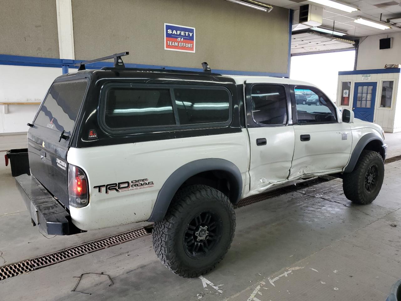 2003 Toyota Tacoma - Image 3