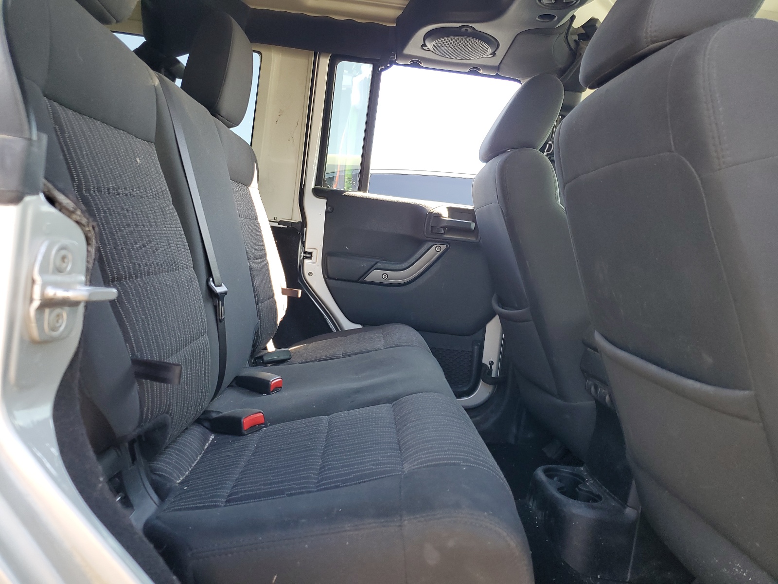 1C4BJWDG9CL259282 2012 Jeep Wrangler Unlimited Sport