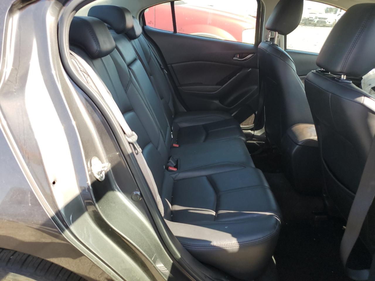 2018 Mazda 3 Touring VIN: 3MZBN1V36JM233699 Lot: 66152654