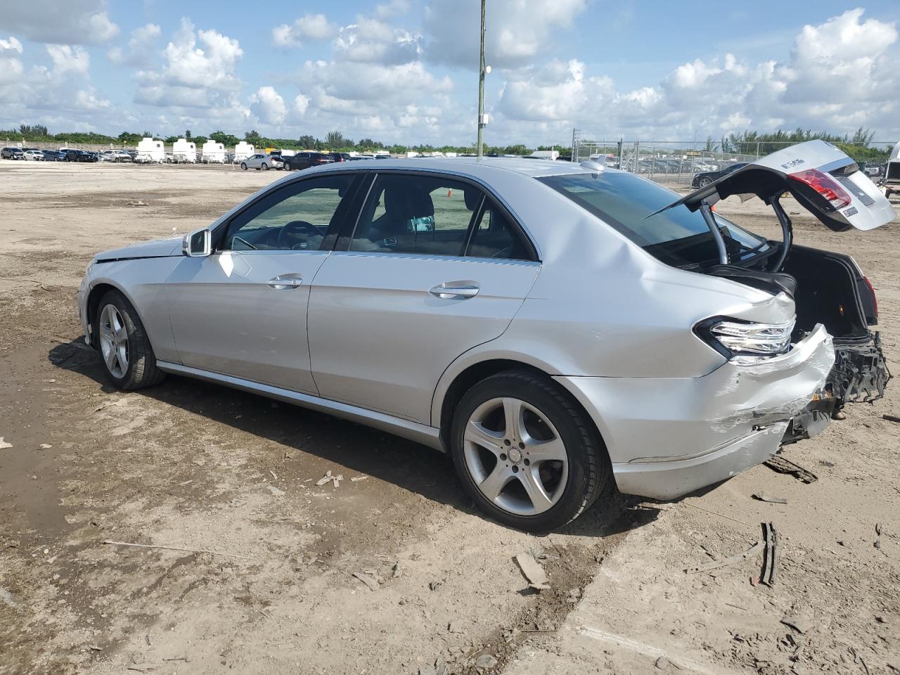 2016 Mercedes-Benz E 350 4Matic VIN: WDDHF8JB7GB229893 Lot: 66311164