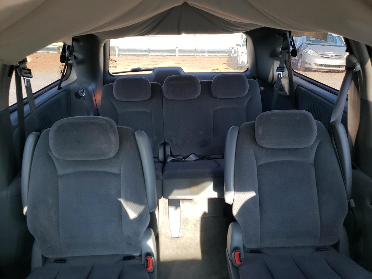 2005 Dodge Grand Caravan Sxt VIN: 2D4GP44L75R435250 Lot: 64941994