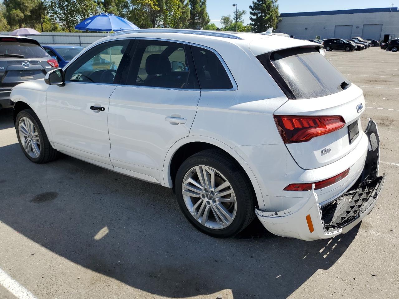 WA1BNAFY5J2056920 2018 Audi Q5 Premium Plus