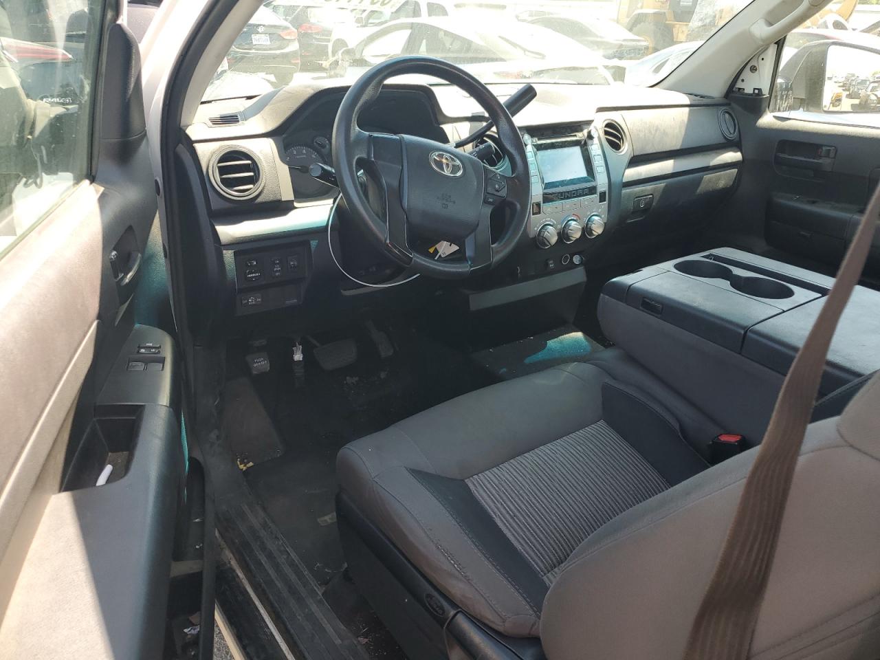 5TFNY5F1XHX214668 2017 Toyota Tundra Sr