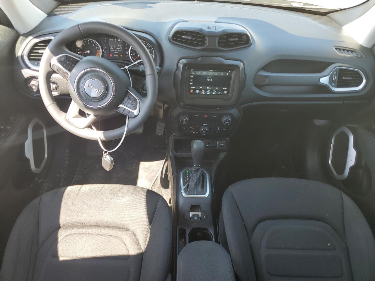 2019 Jeep Renegade - Image 8
