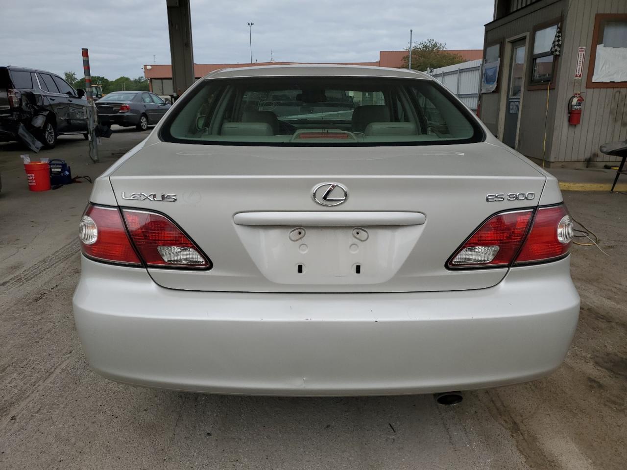 2002 Lexus Es 300 VIN: JTHBF30G720068500 Lot: 66433244