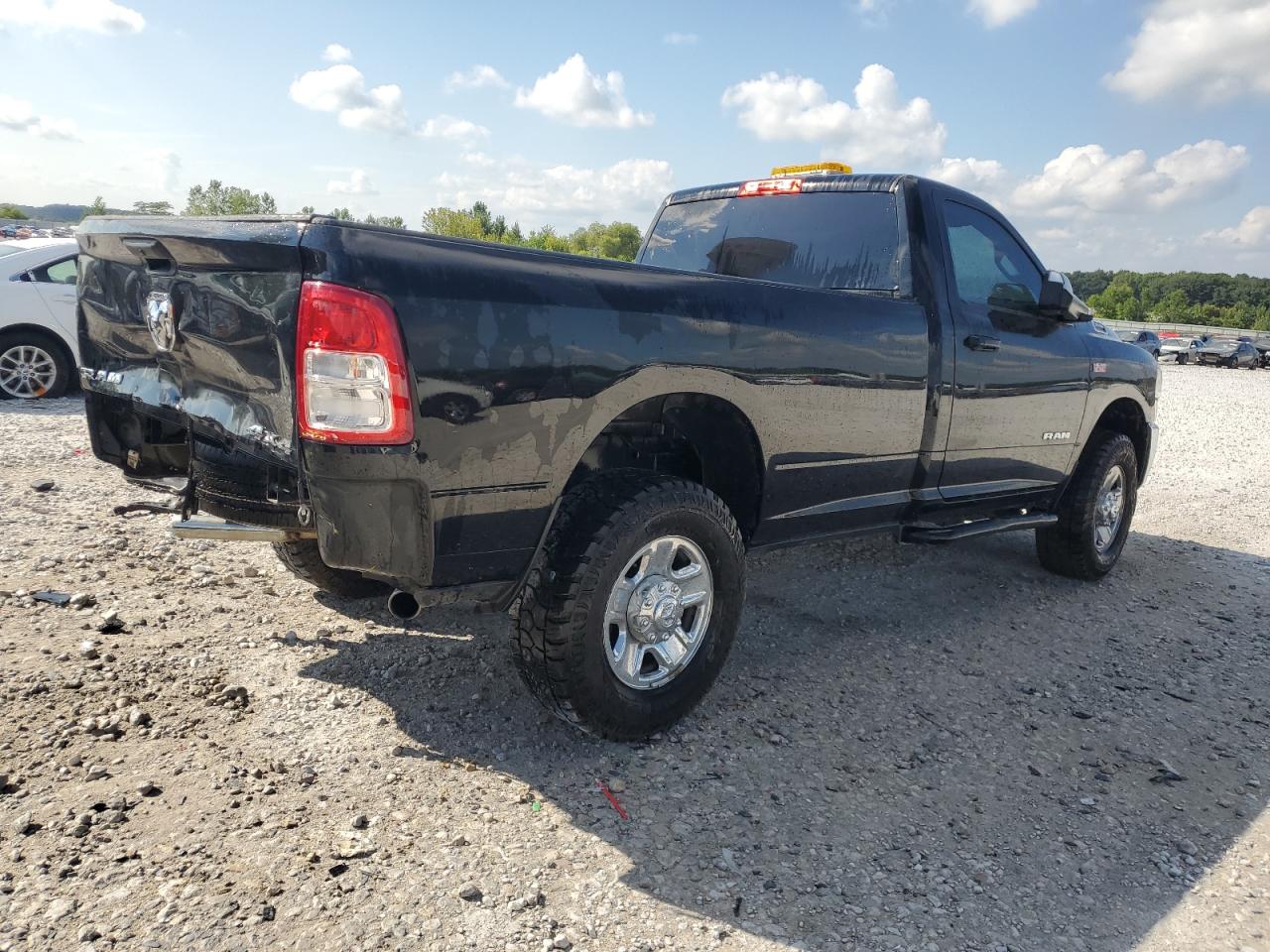2020 RAM 3500 - Image 3